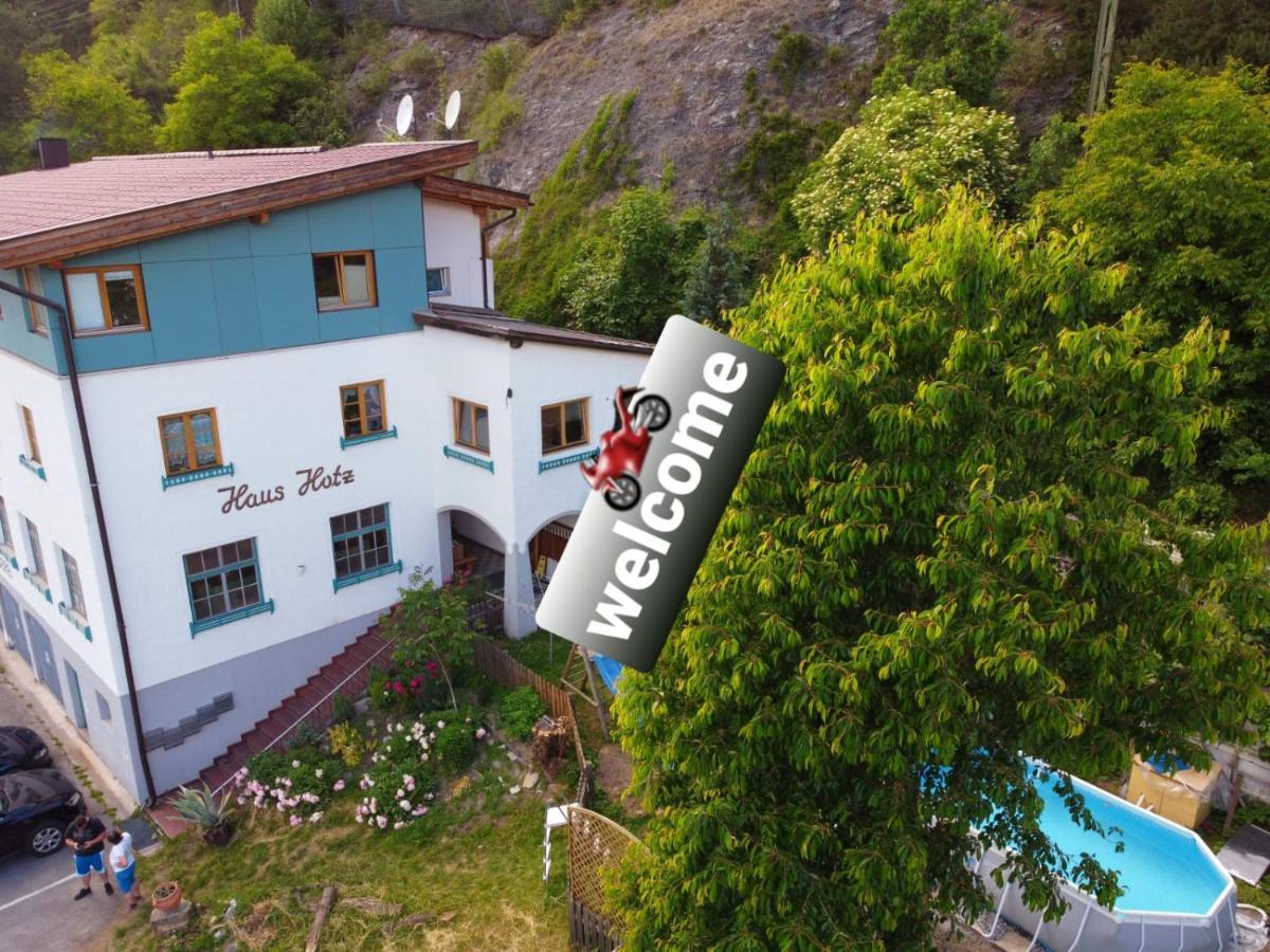 Апартаменты Haus Hotz Ландек Экстерьер фото